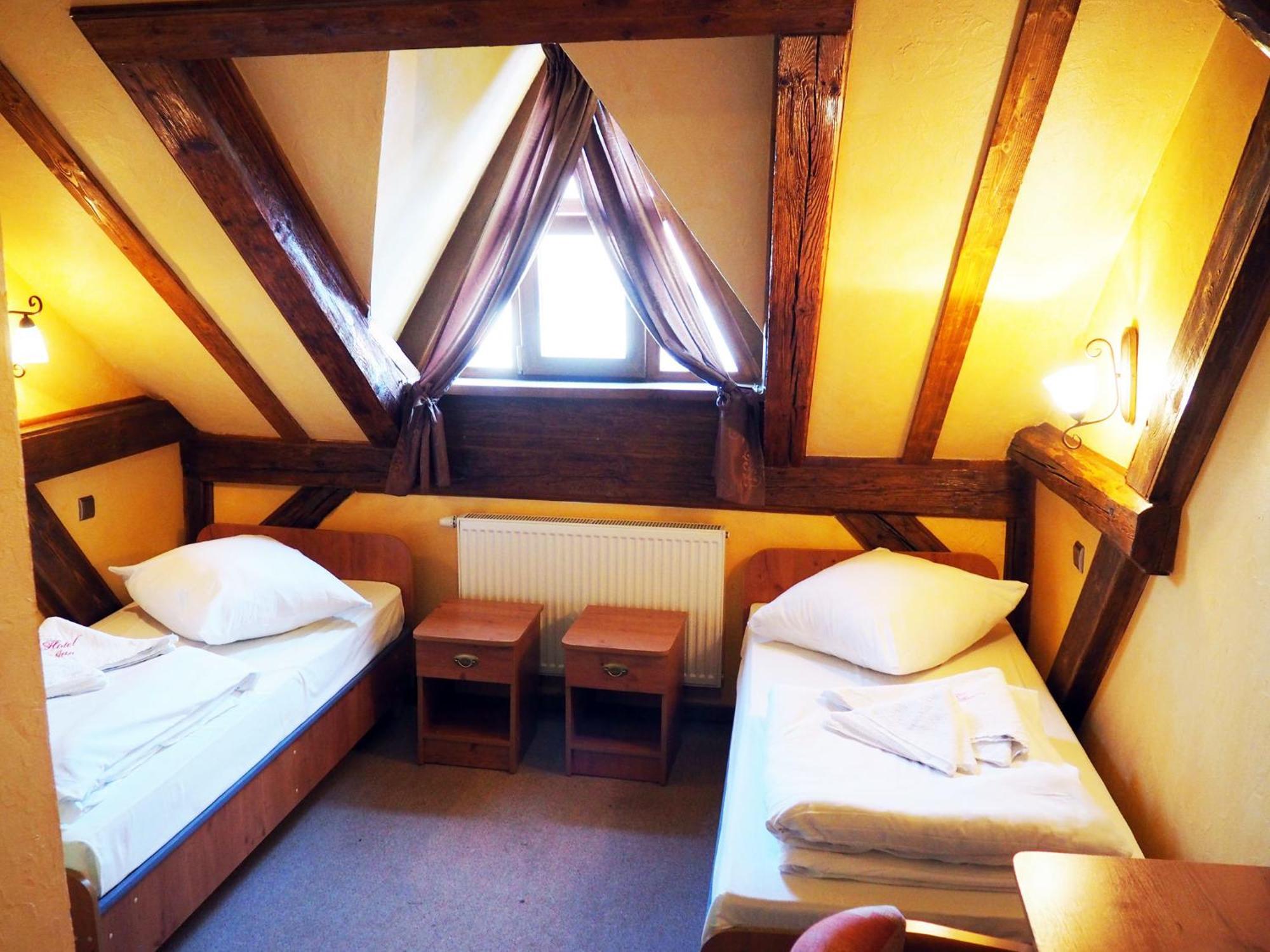Hotel Jan Zgorzelec Pokój zdjęcie